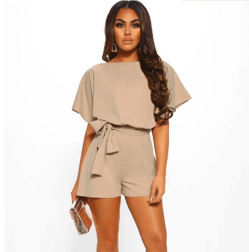 The short-sleeved jumpsuit