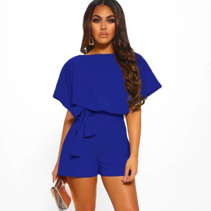 The short-sleeved jumpsuit