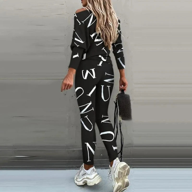 Stylish tracksuit for the perfect look