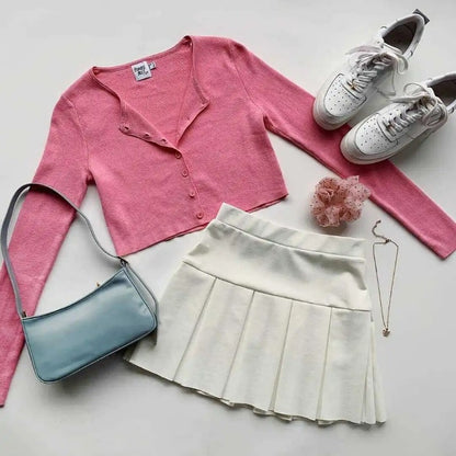 Fashionable pleated skirt for autumn/winter