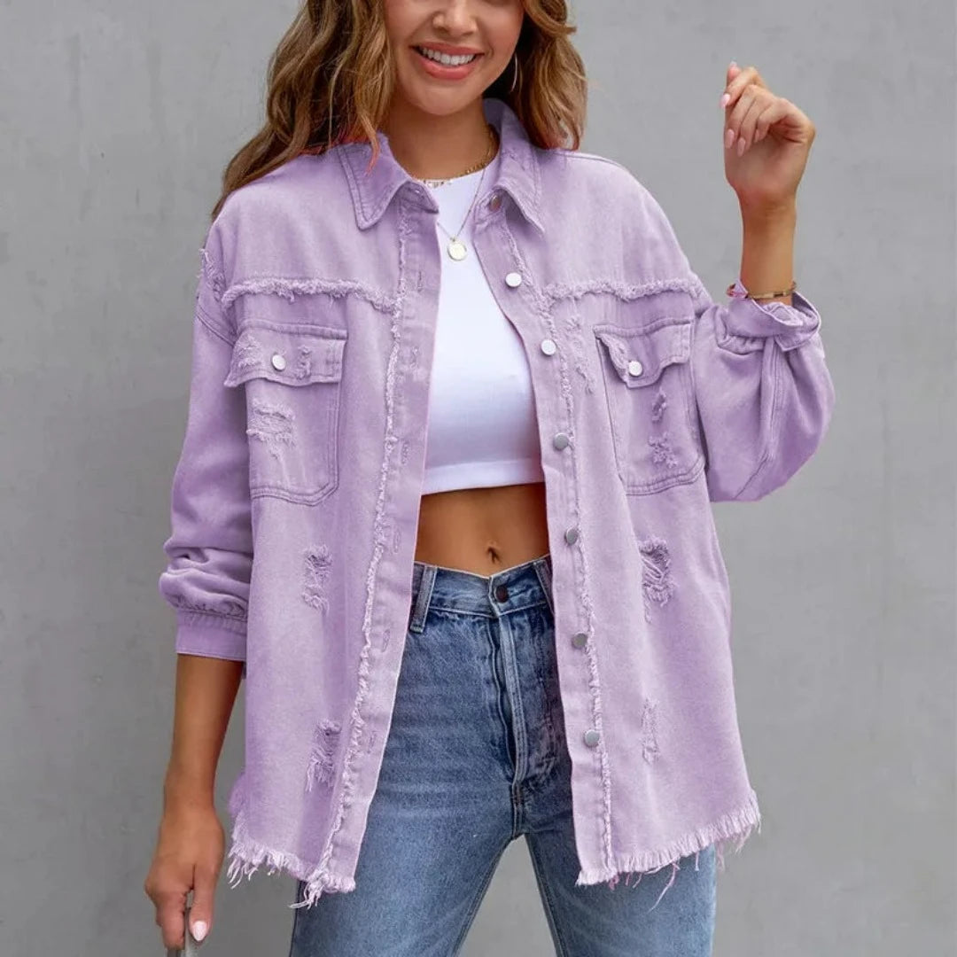 La veste en jean déchirée