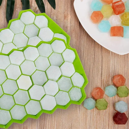 Entdecken Sie den Honeycomb 37 Lattice Cube Tray Maker!