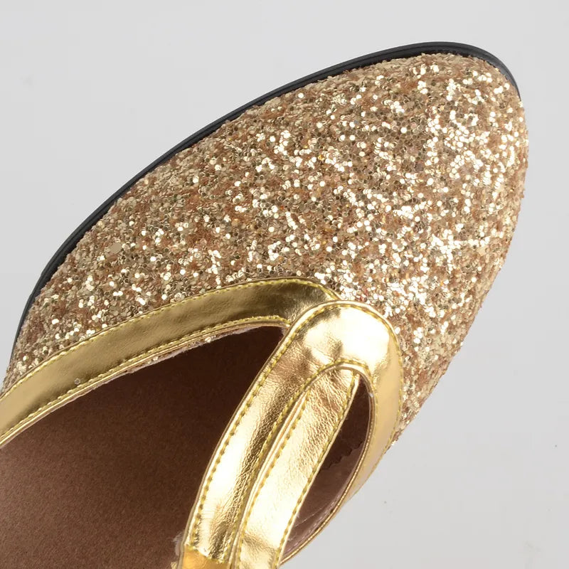 Unsere Goldene High Heels mit stil