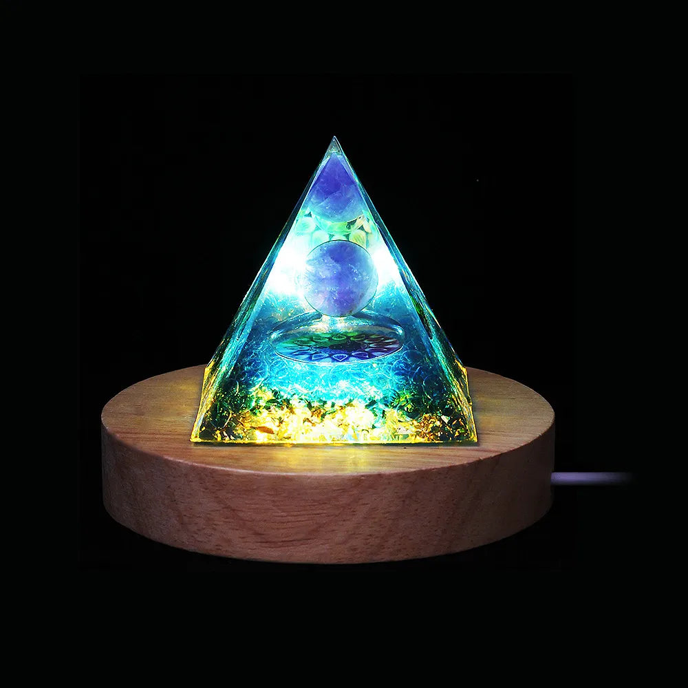 Orgonit Pyramide für spirituelle Magie