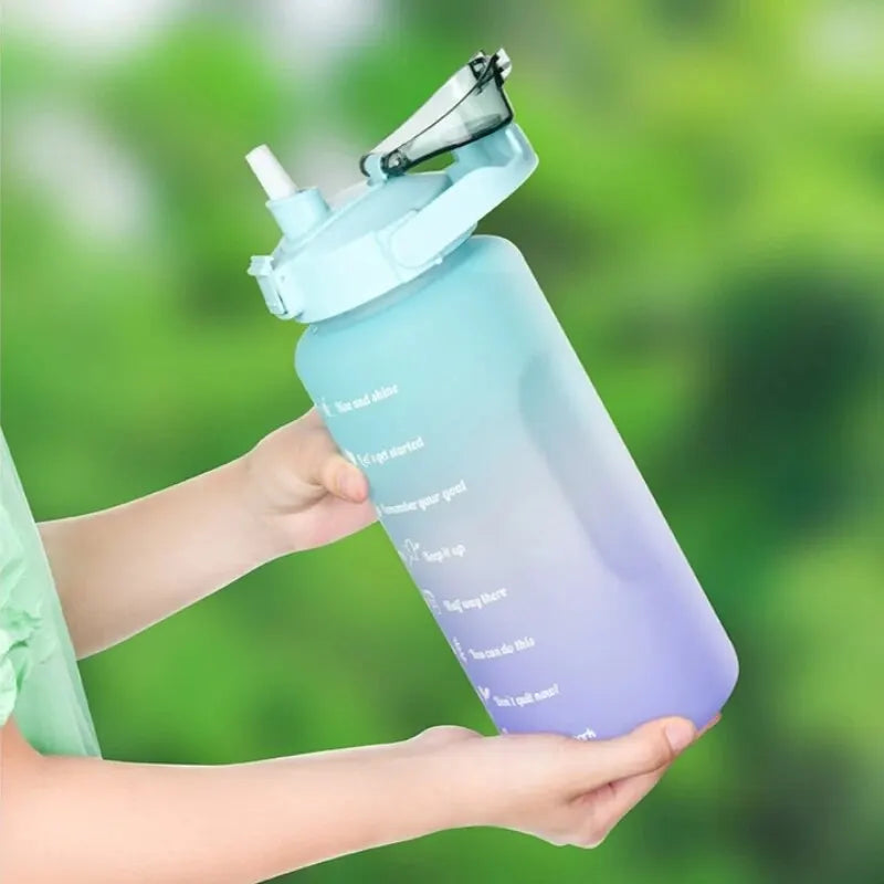 Drinking made easy with the 3-piece water bottle set