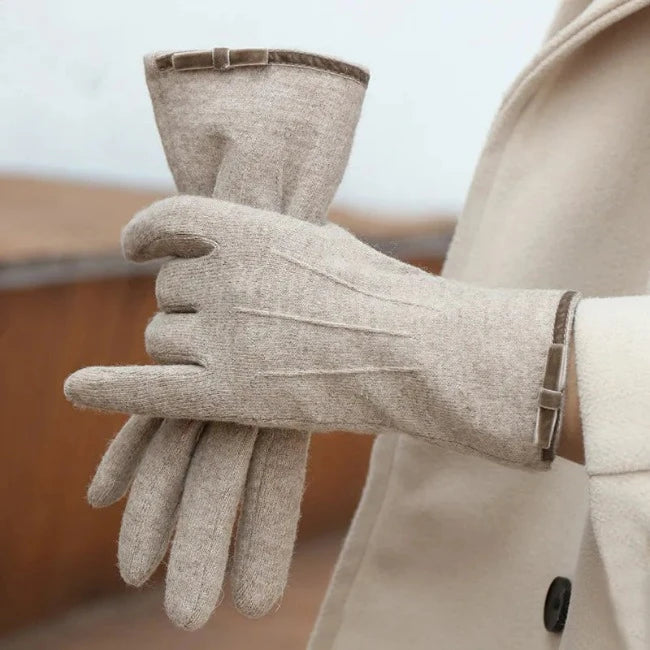 The cashmere gloves for women!