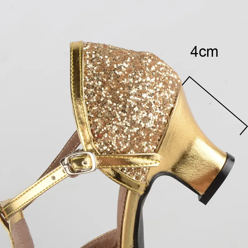 Unsere Goldene High Heels mit stil