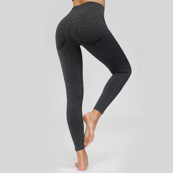 Unsere nahtlose Leggings für dein Fitness-Game!"